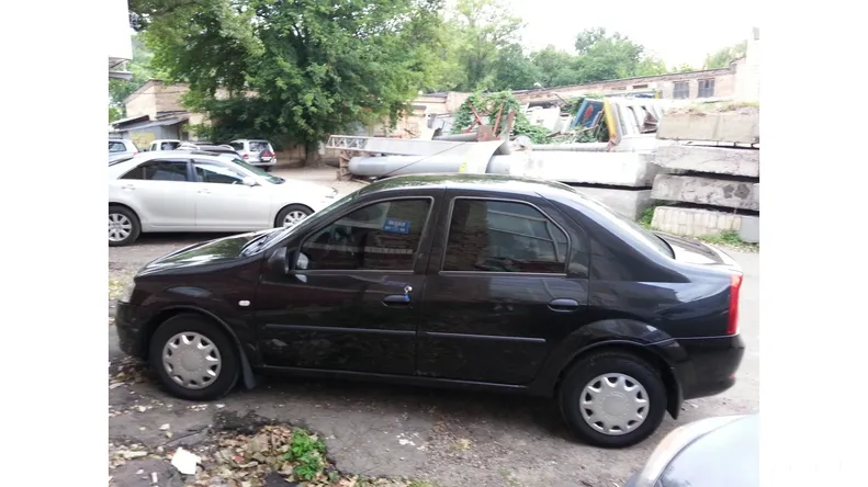 Renault Logan 2012 - 1