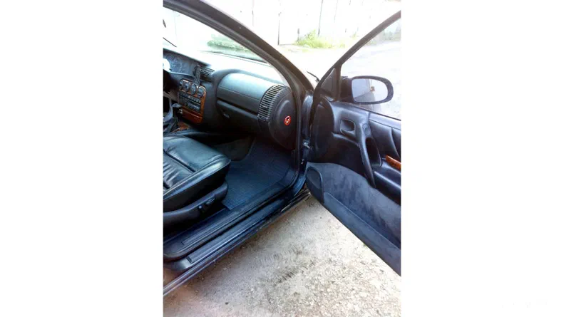 Opel Omega 1996 - 11