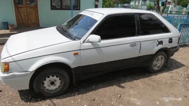 Mazda 323 1986