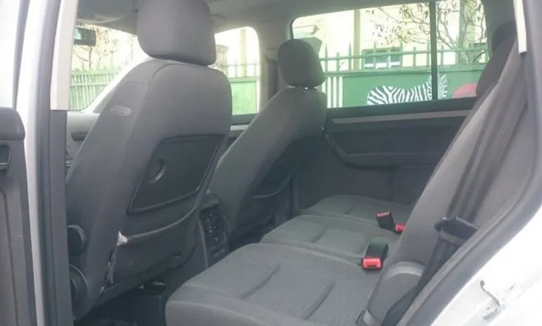 Volkswagen  Touran 2003 - 8