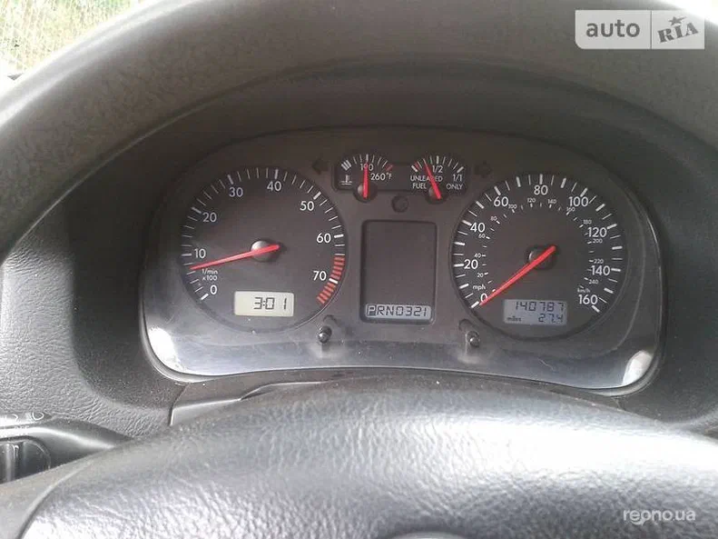 Volkswagen Golf 2000 - 5