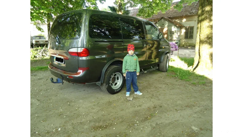 Hyundai H-1 2004 - 12