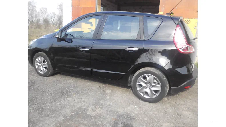 Renault Scenic 2011