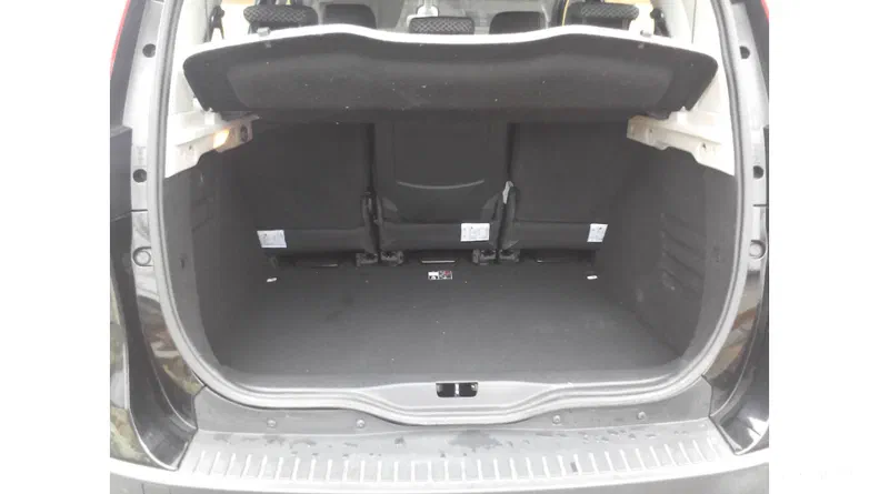 Renault Scenic 2011 - 9