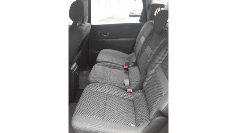 Renault Scenic 2011 - 6