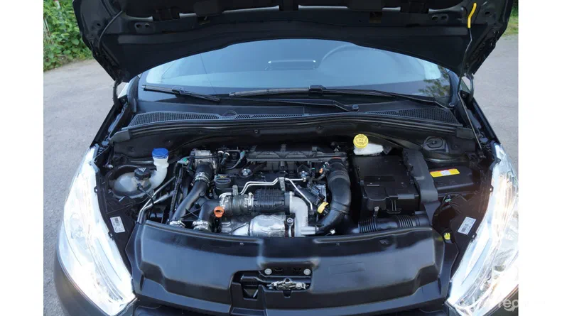 Peugeot 208 2013 - 19