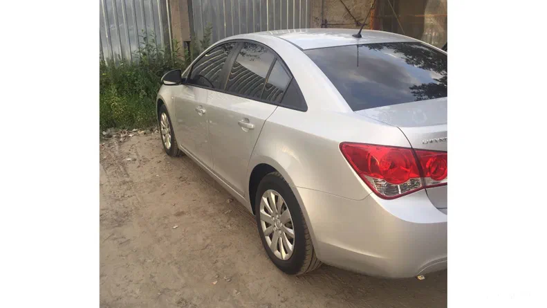 Chevrolet Cruze 2010 - 21