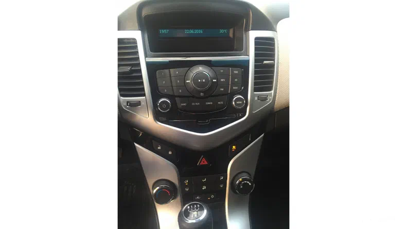 Chevrolet Cruze 2010 - 9