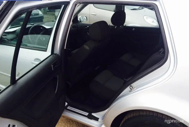 Volkswagen Golf 2003