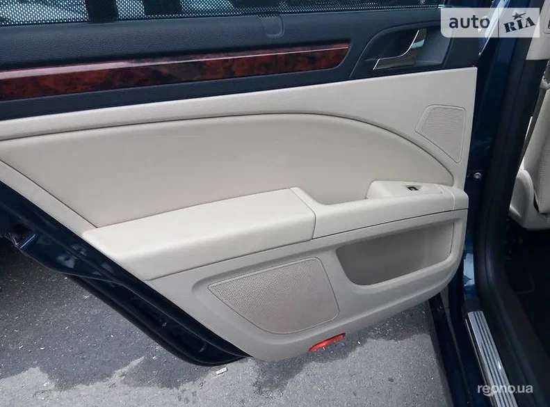 Skoda Superb 2012 - 9