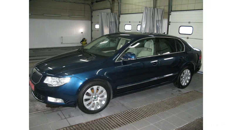 Skoda Superb 2012 - 18