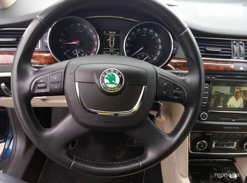 Skoda Superb 2012 - 15