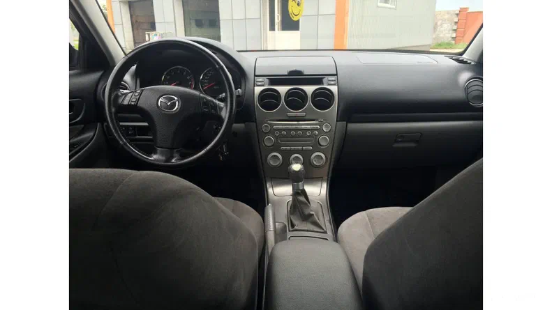 Mazda 6 2004