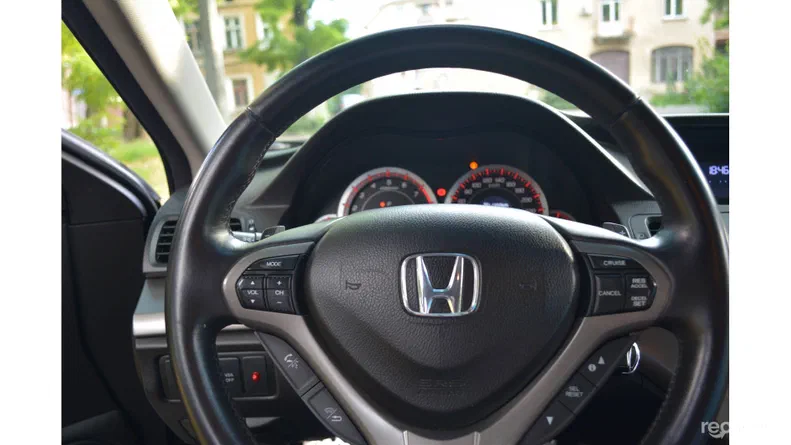 Honda Accord 2010 - 11