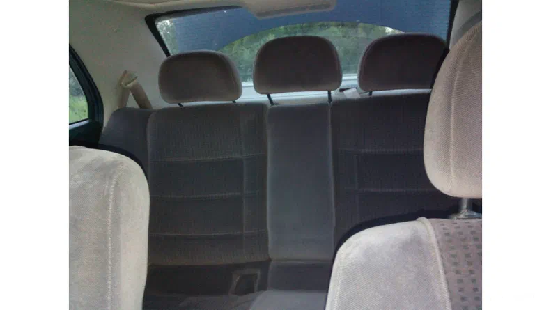 Opel Omega 2000 - 12