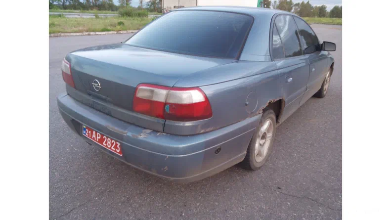 Opel Omega 2000 - 5