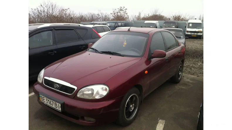 Daewoo Lanos 2012