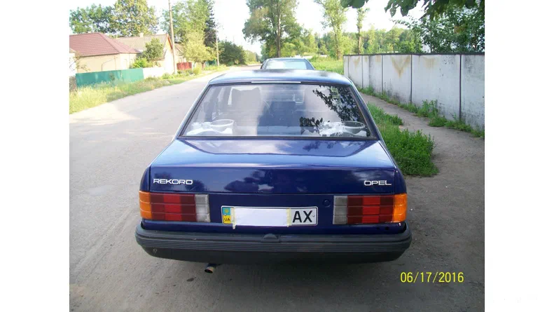 Opel Rekord 1984