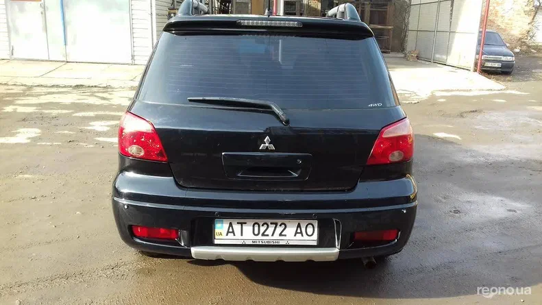 Mitsubishi Outlander 2004