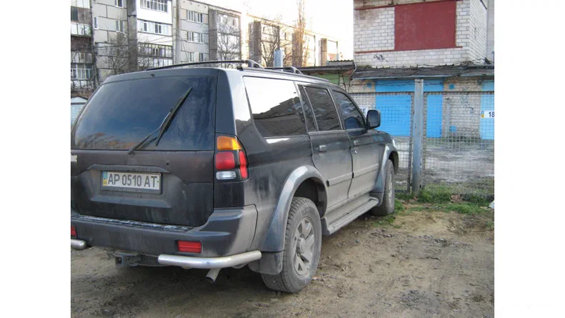 Mitsubishi Montero 2002