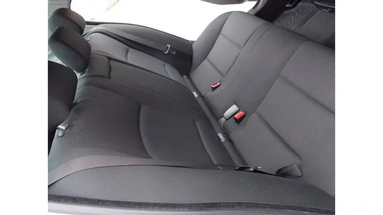 BMW 520 2010 - 12