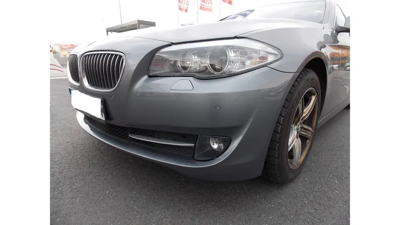 BMW 520 2010 - 8