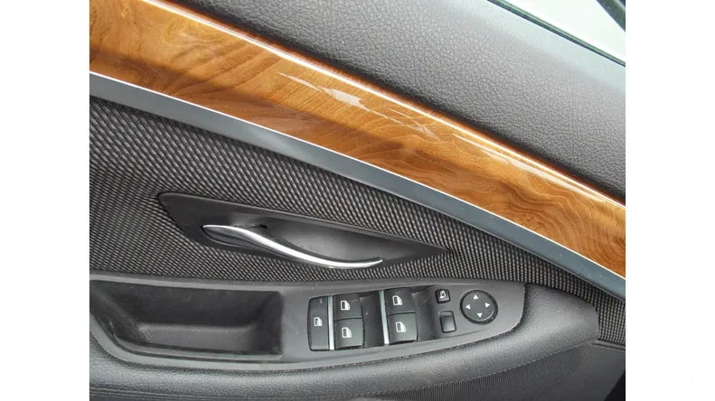 BMW 520 2010 - 11