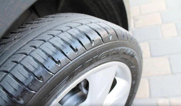 Nissan Tiida 2009 - 9