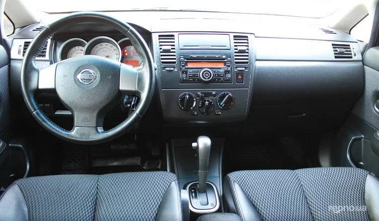 Nissan Tiida 2009 - 7