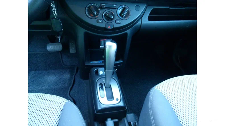 Nissan Note 2007 - 5