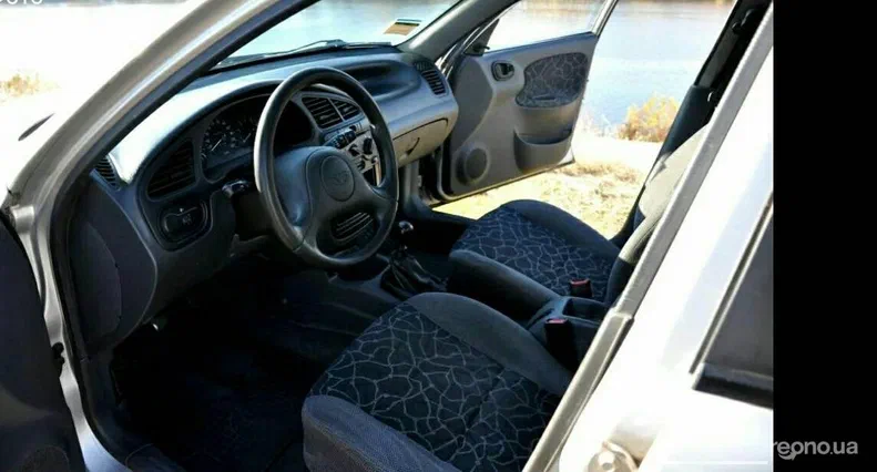 Daewoo Lanos 2001