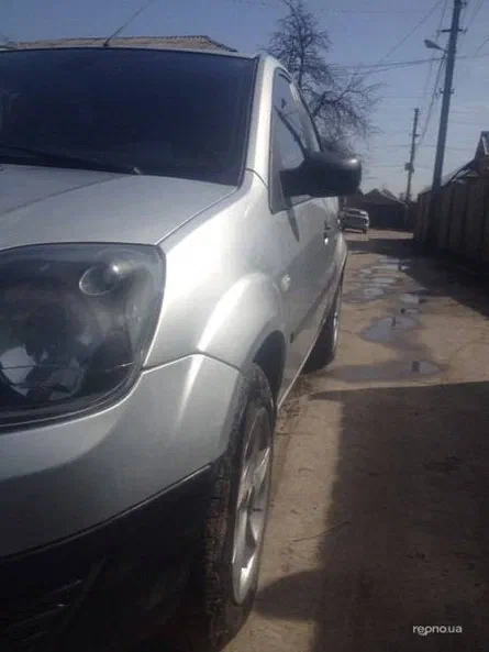 Ford Fiesta 2007 - 10