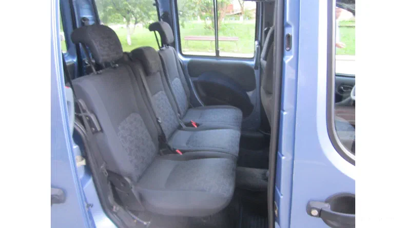 Fiat Doblo 2004 - 5