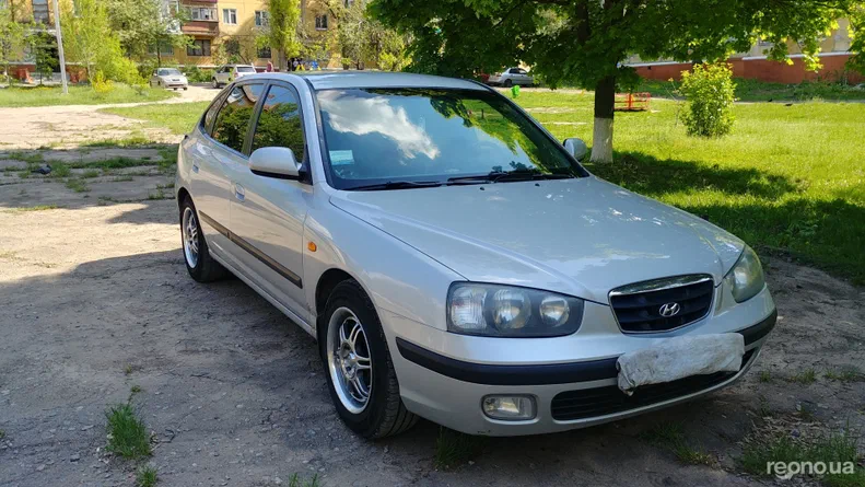 Hyundai Elantra 2003