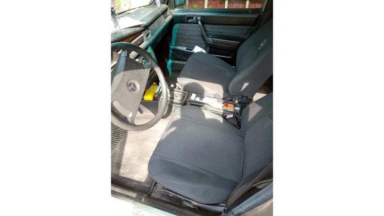 Mercedes-Benz C-Клас 1989 - 5