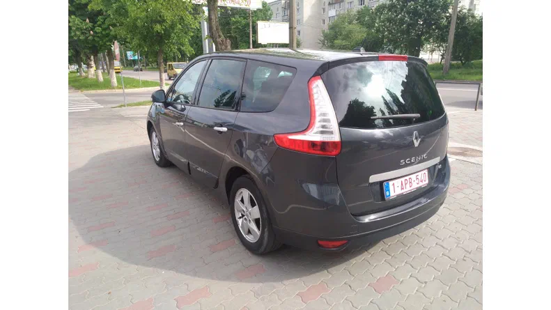 Renault Scenic 2011