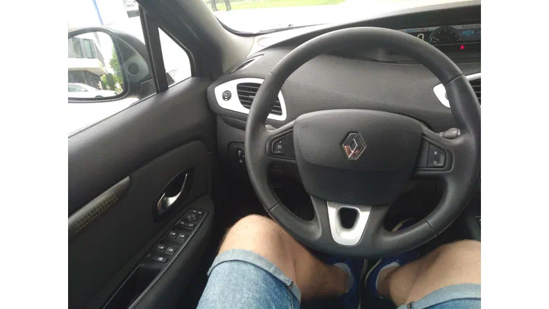 Renault Scenic 2011 - 9