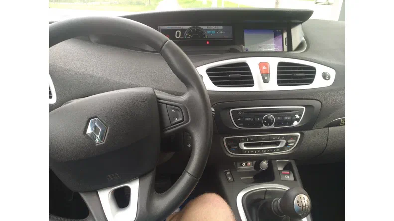 Renault Scenic 2011 - 7