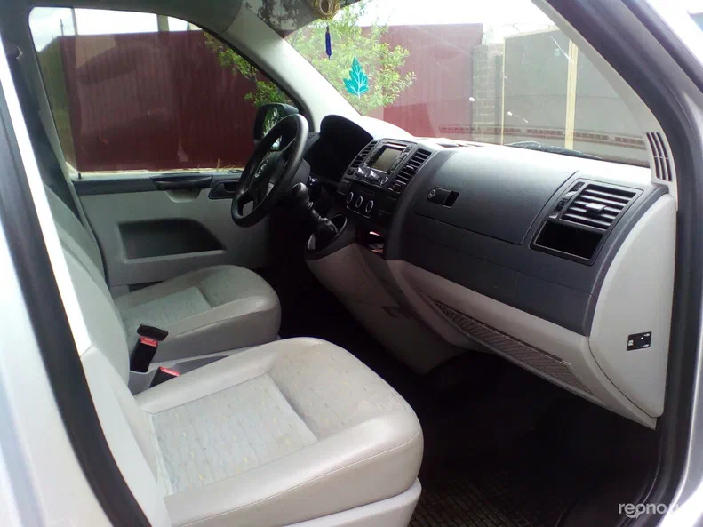 Volkswagen Transporter 2011