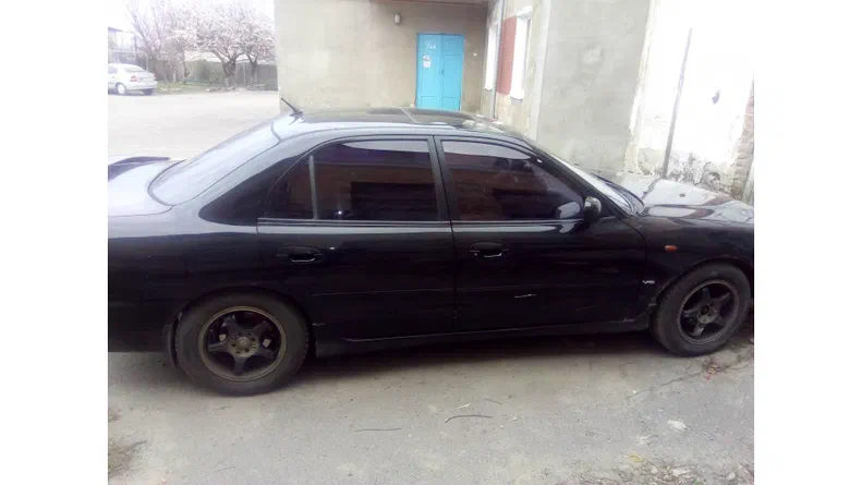 Mitsubishi Galant 1994 - 12