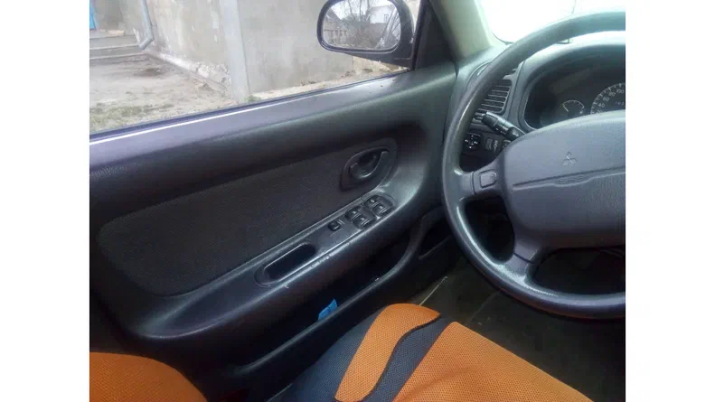 Mitsubishi Galant 1994 - 5