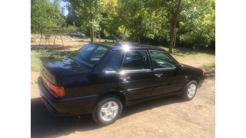Lada (ВАЗ) 2115 2010