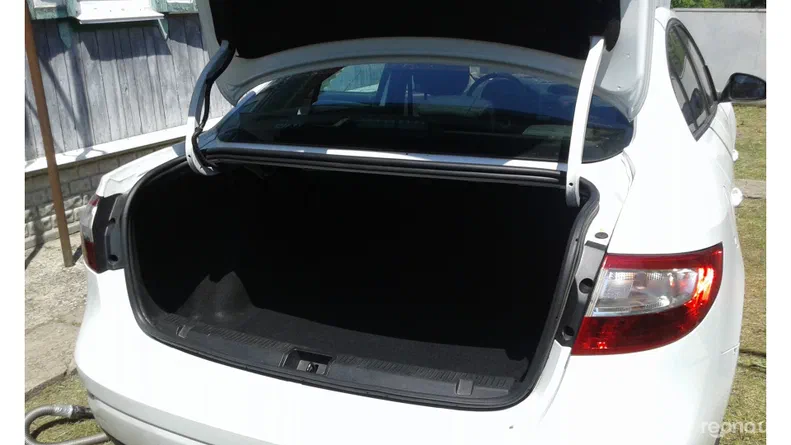 Renault Fluence 2011