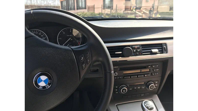 BMW 3 серія 2012 - 16