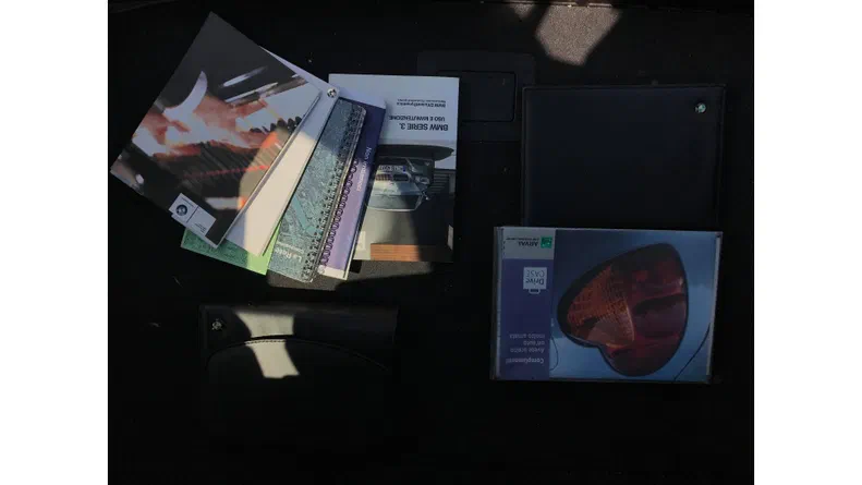 BMW 3 серія 2012 - 15