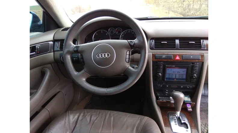 Audi A6 2002 - 8