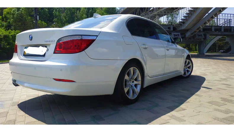 BMW 5 серія 2008 - 9