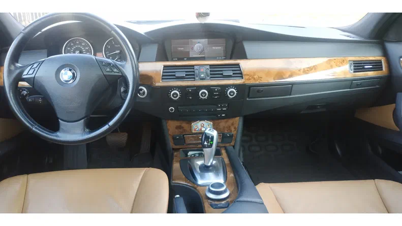 BMW 5 серія 2008 - 21