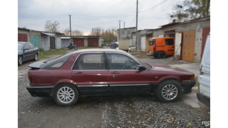 Mitsubishi Galant 1989