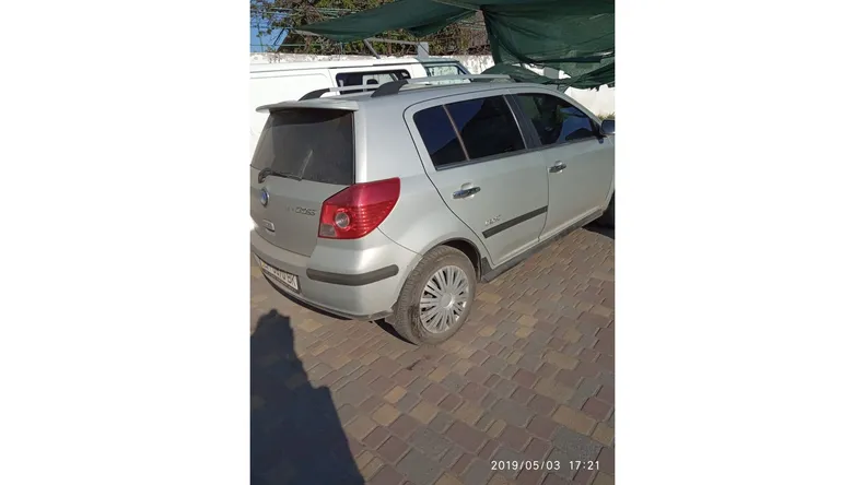 Geely MK CROSS 2013